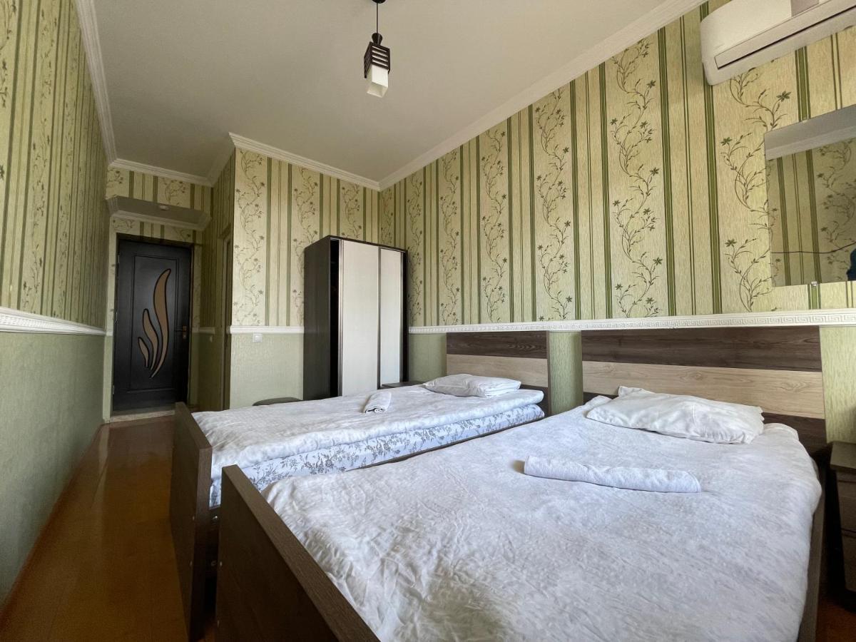 Imperator 1 Hotel كوتايسي المظهر الخارجي الصورة